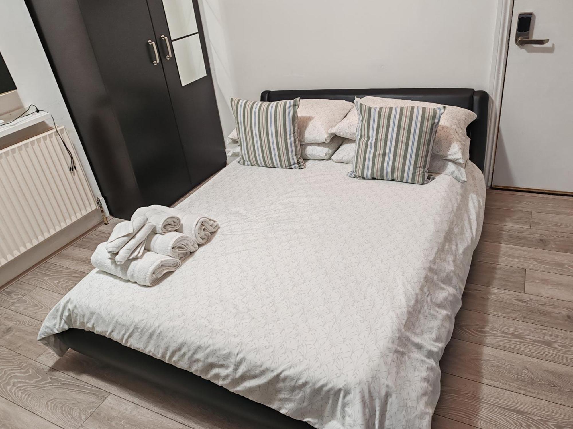 Kilburn High Road Studio Apartments London Eksteriør bilde