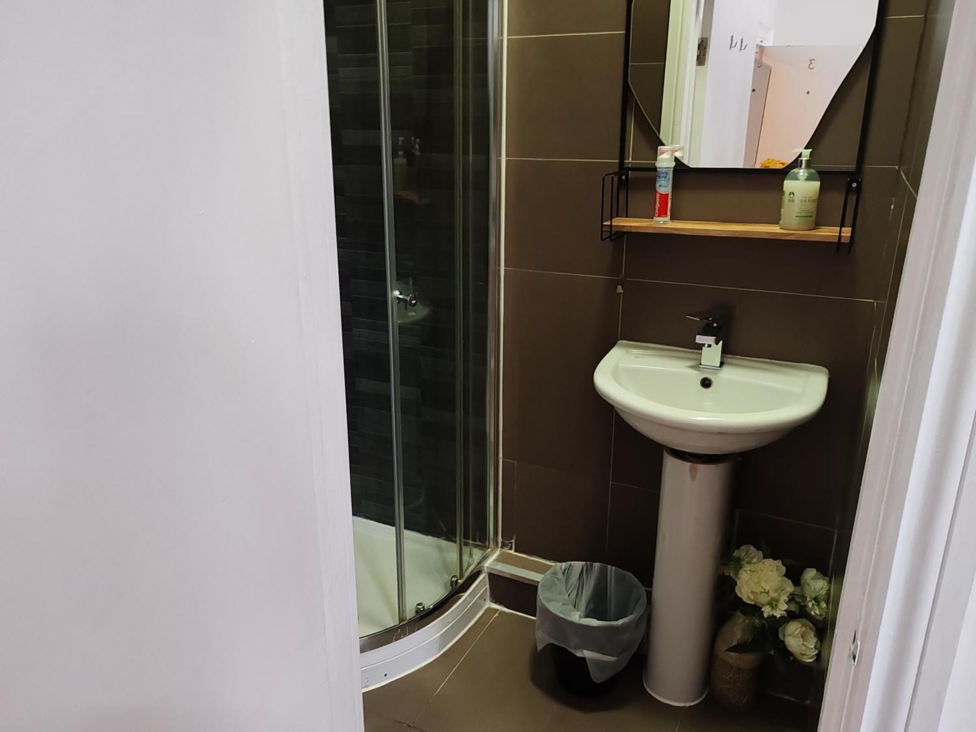 Kilburn High Road Studio Apartments London Eksteriør bilde