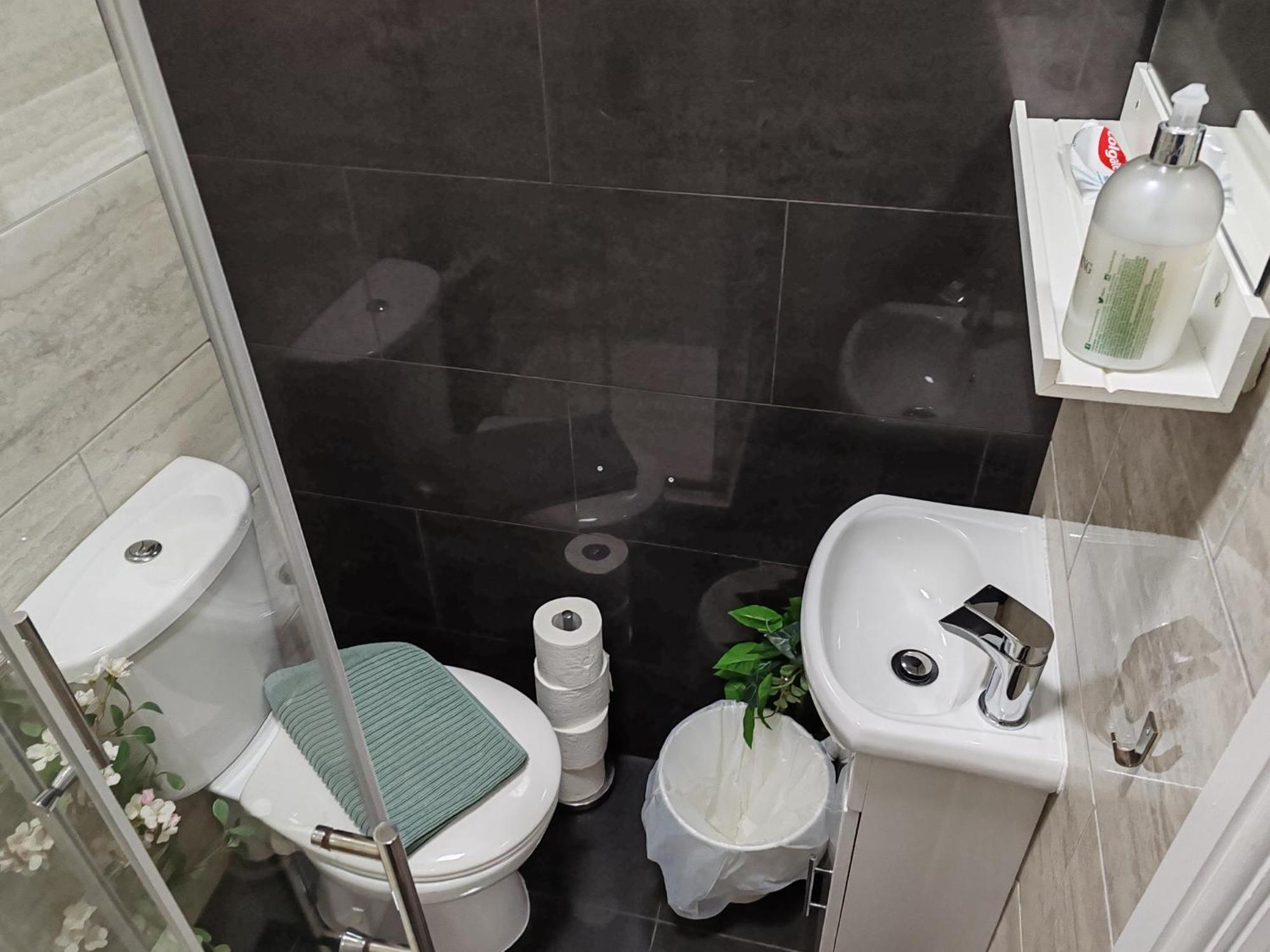 Kilburn High Road Studio Apartments London Eksteriør bilde